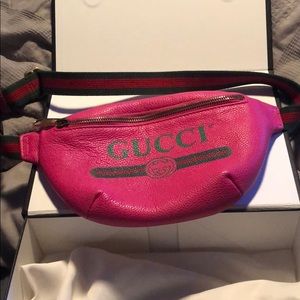 gucci fanny pack small